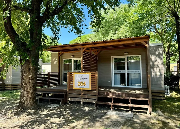 Bella Ośrodek wypoczynkowy *