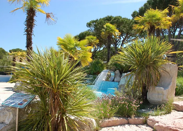 Bella Ośrodek wypoczynkowy *